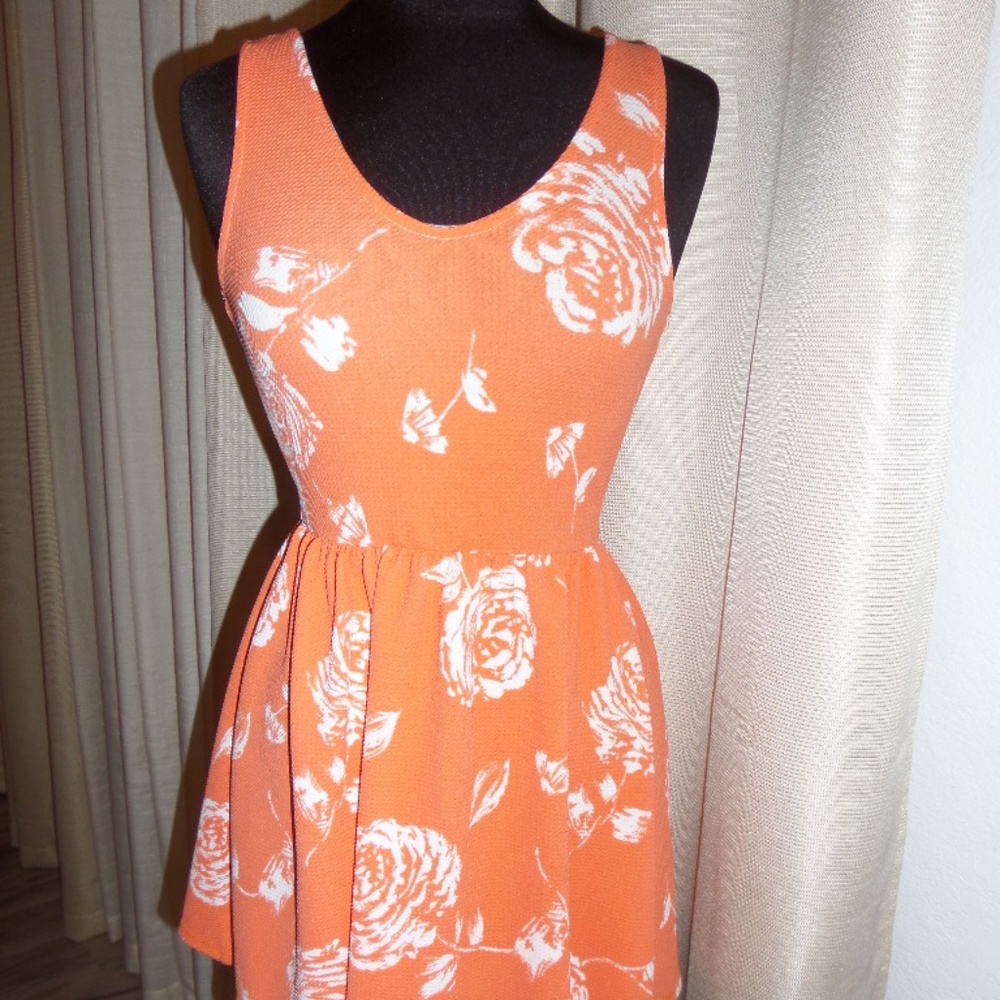 Easel Dress Anthropologie Orange White SIZE M B03